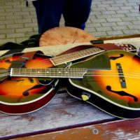 mandolíny Čárliho a Puba